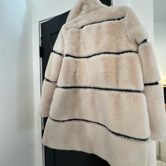 Karl Lagerfeld Cream and Black Teddy Jacket - Picture 2 of 4